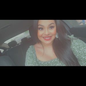 Meet your Posher, Jesenia